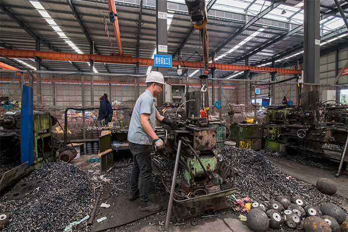 开原网架配件-螺栓球加工车间